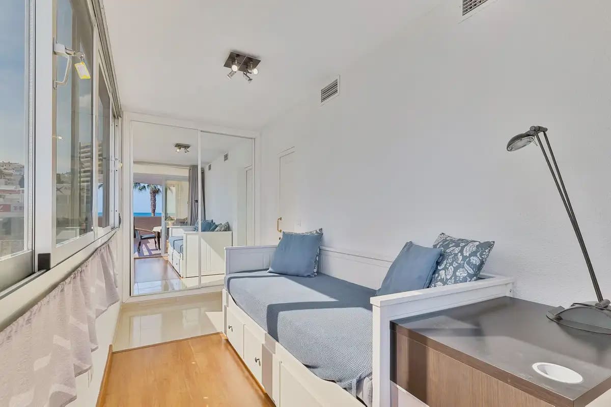 1 soverom Strandleiligheter til salgs i Fuengirola med garasje - € 425 000 (Ref: 9838520)