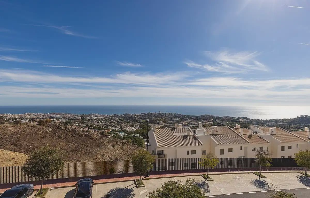 3 slaapkamer Penthouse te koop in Benalmadena met zwembad garage - € 680.000 (Ref: 9838521)