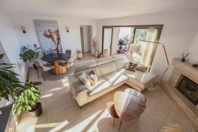2 makuuhuone Huoneisto myytävänä paikassa Calahonda, Mijas mukana uima-altaan 
autotalli - 435 000 € (Ref: 9838522)