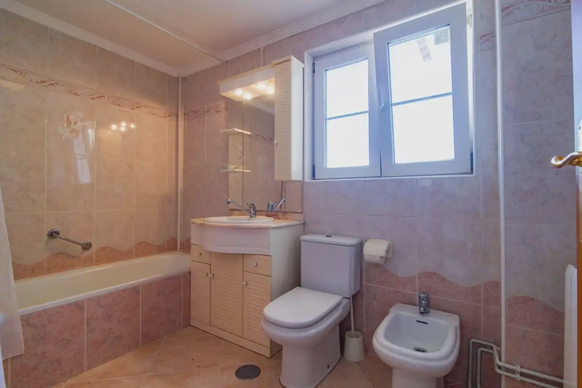 3 Zimmer Villa zu verkaufen in Fuengirola mit Pool Garage - 995.000 € (Ref: 9838523)