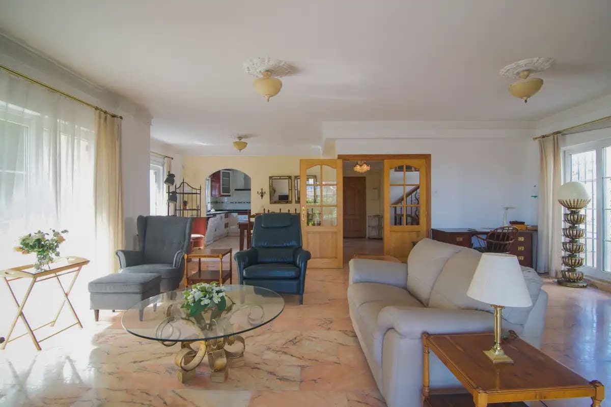3 Zimmer Villa zu verkaufen in Fuengirola mit Pool Garage - 995.000 € (Ref: 9838523)