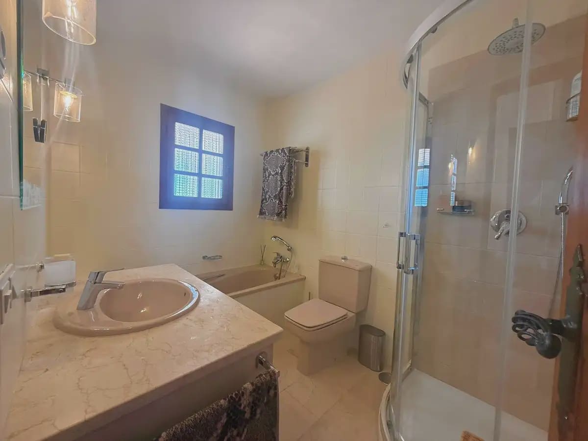 3 soveværelse Semi-Rækkehus til salg i Mijas med swimmingpool garage - € 475.000 (Ref: 9838525)