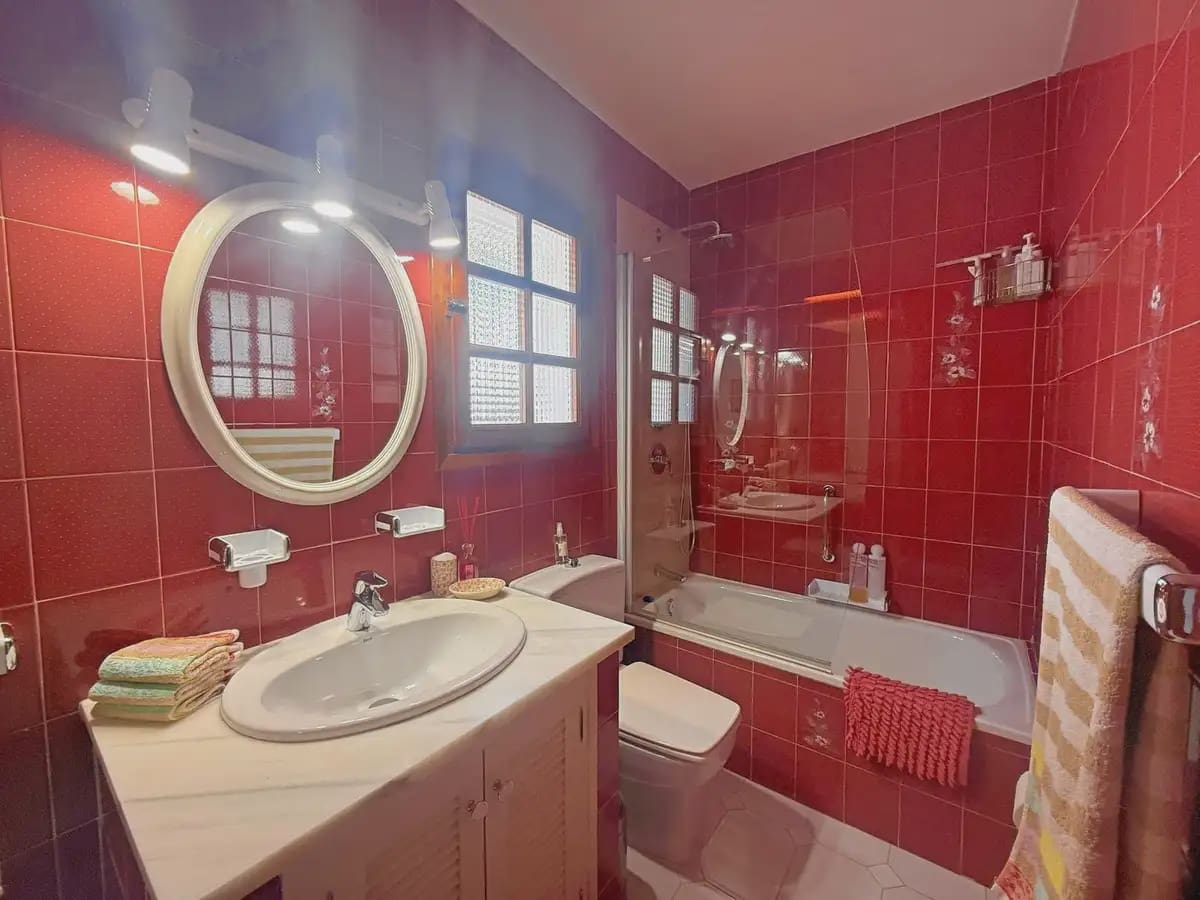 3 soveværelse Semi-Rækkehus til salg i Mijas med swimmingpool garage - € 475.000 (Ref: 9838525)