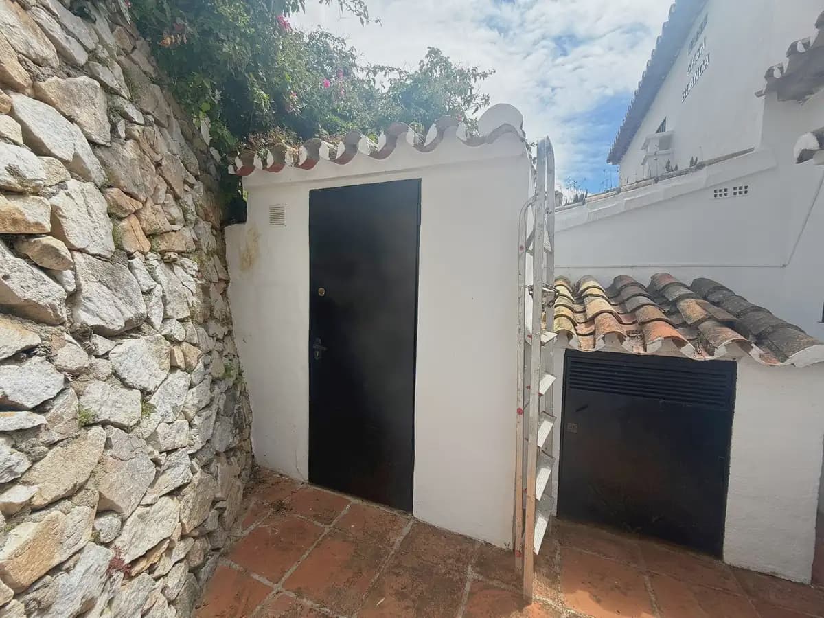 3 soveværelse Semi-Rækkehus til salg i Mijas med swimmingpool garage - € 475.000 (Ref: 9838525)