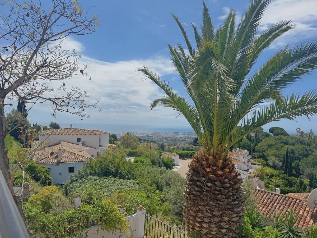 3 soveværelse Semi-Rækkehus til salg i Mijas med swimmingpool garage - € 475.000 (Ref: 9838525)