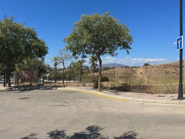Building Plot for sale in Centro ciudad, Fuengirola - € 280,000 (Ref: 9838529)