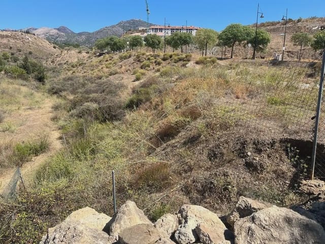 Building Plot for sale in Centro ciudad, Fuengirola - € 280,000 (Ref: 9838529)