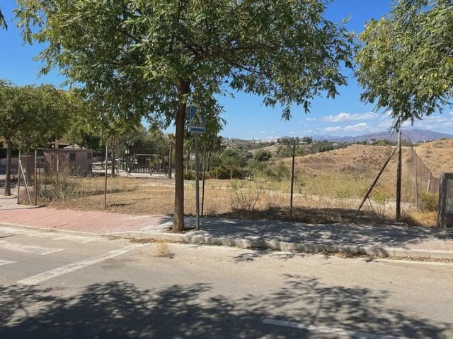 Building Plot for sale in Centro ciudad, Fuengirola - € 280,000 (Ref: 9838529)