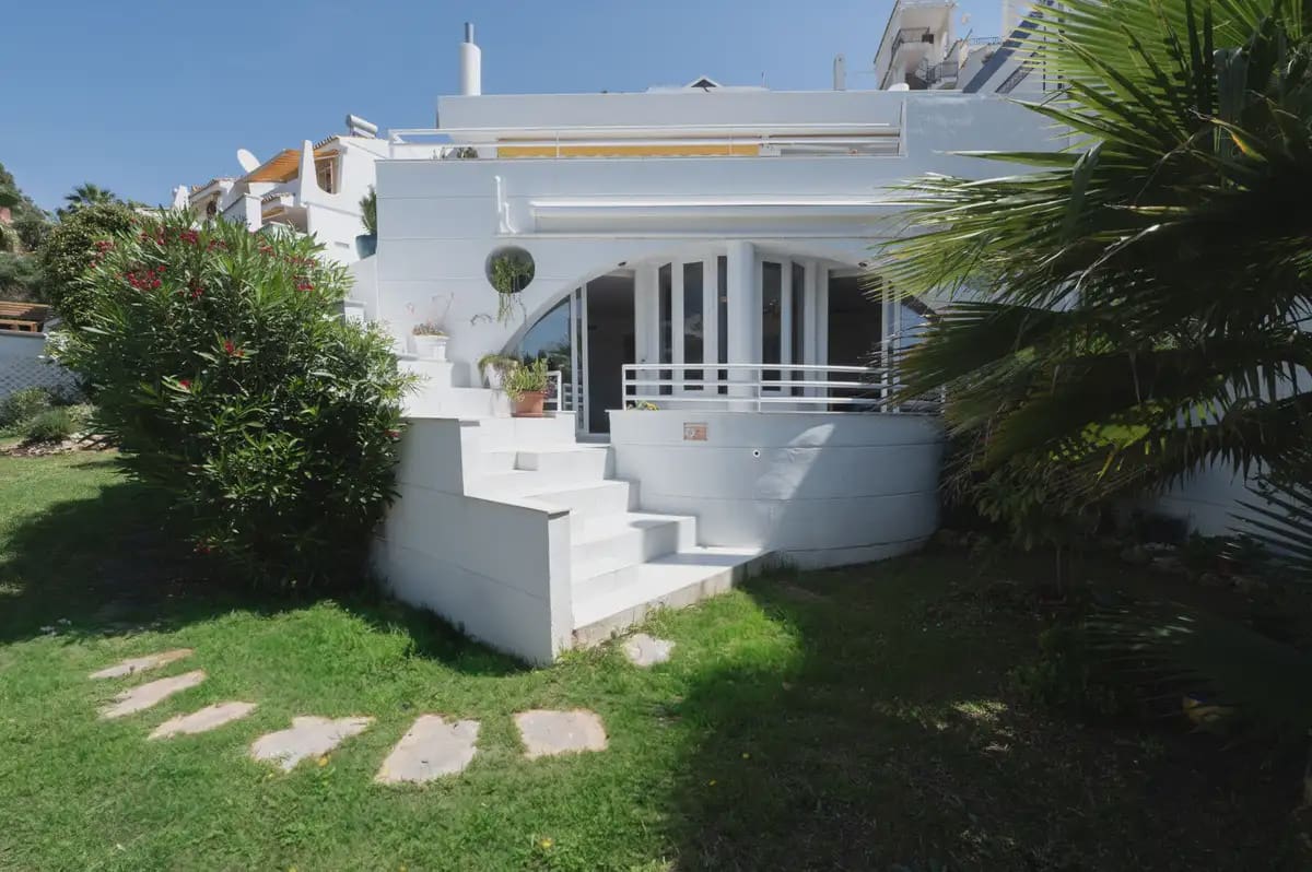 Pareado de 4 habitaciones en Mijas en venta con piscina garaje - 749.000 € (Ref: 9839825)