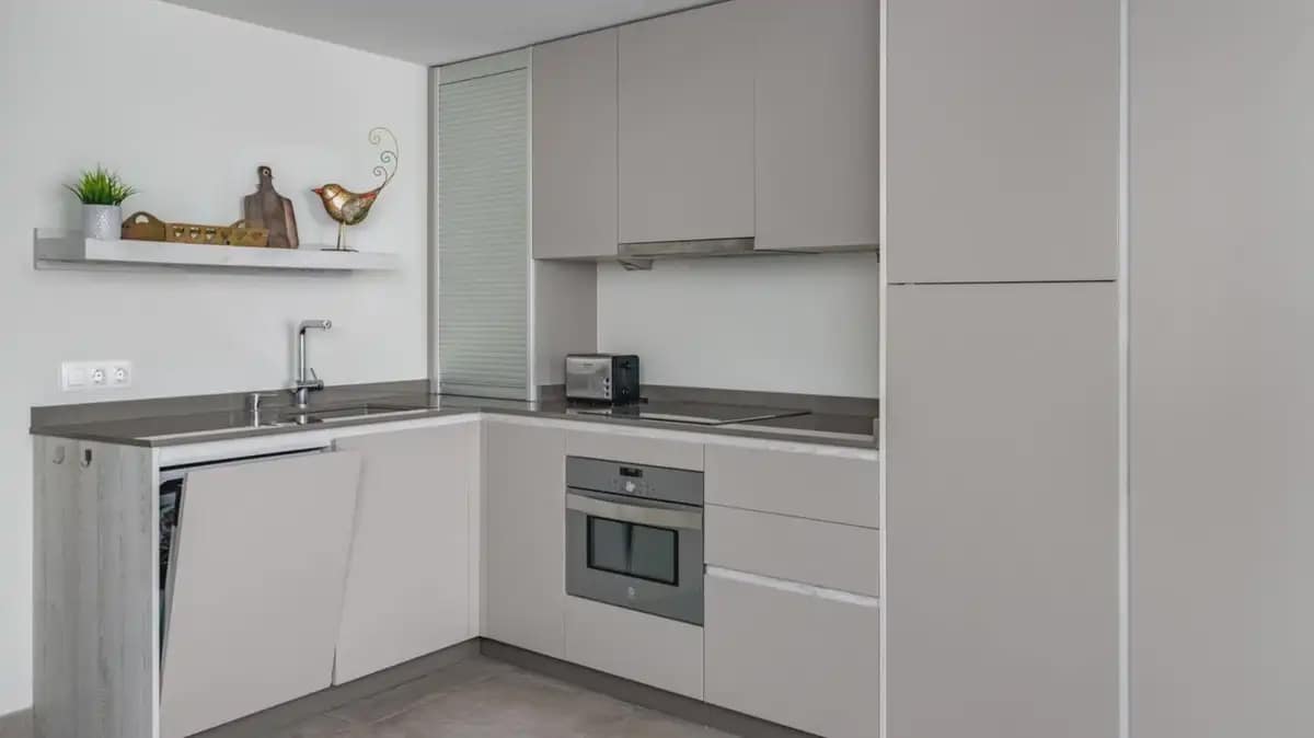 2 bedroom Beach Apartment for sale in Fuengirola - € 525,000 (Ref: 9841703)