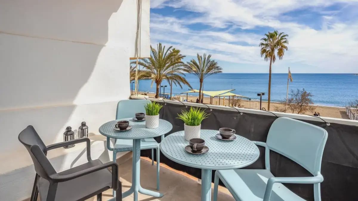 2 bedroom Beach Apartment for sale in Fuengirola - € 525,000 (Ref: 9841703)