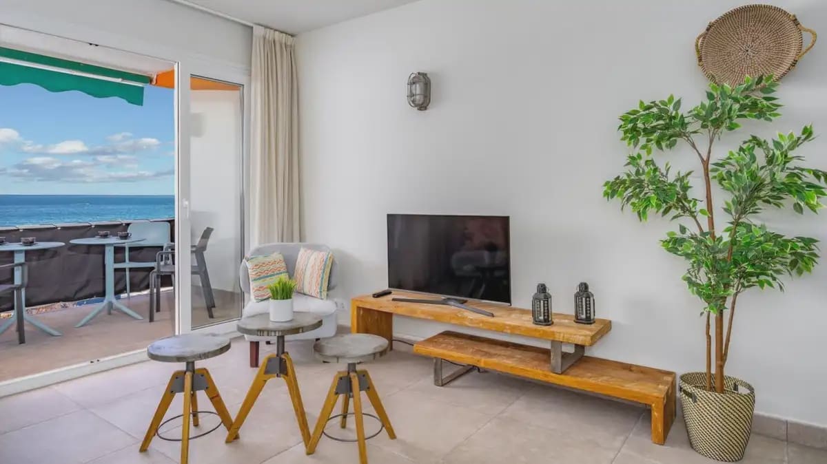 2 bedroom Beach Apartment for sale in Fuengirola - € 525,000 (Ref: 9841703)