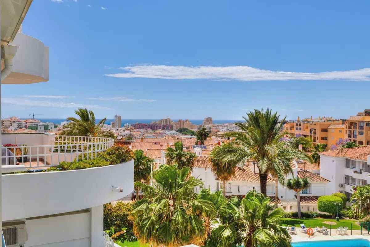 1 soveværelse Lejlighed til salg i Fuengirola med swimmingpool - € 235.000 (Ref: 9843748)