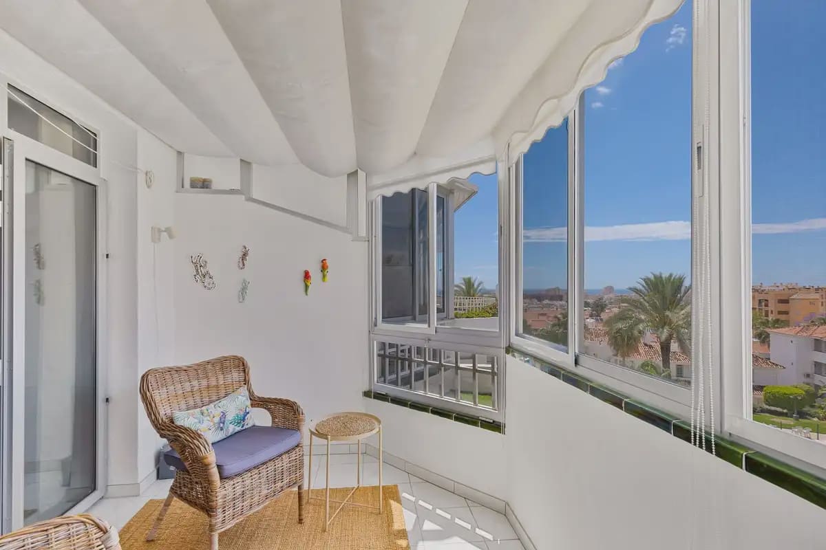 1 soveværelse Lejlighed til salg i Fuengirola med swimmingpool - € 235.000 (Ref: 9843748)