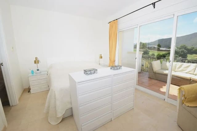 3 soverom Hus til salgs i La Cala Golf - Lagar Martell, Mijas med svømmebasseng garasje - € 575 000 (Ref: 9846701)