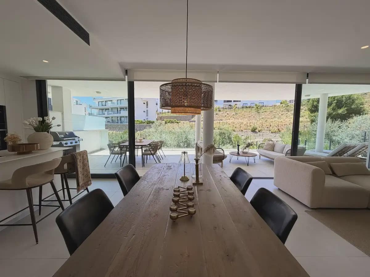 3 sypialnia Apartament na sprzedaż w Fuengirola z basenem garażem - 699 000 € (Ref: 9848412)