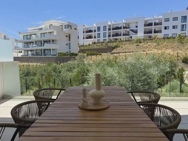 3 sypialnia Apartament na sprzedaż w Centro ciudad, Fuengirola z basenem garażem - 699 000 € (Ref: 9848412)