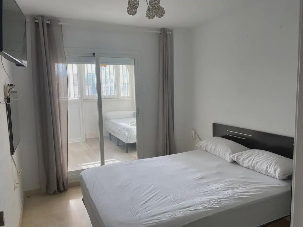 2 bedroom Flat for sale in Benalmadena with pool garage - € 295,000 (Ref: 9848413)