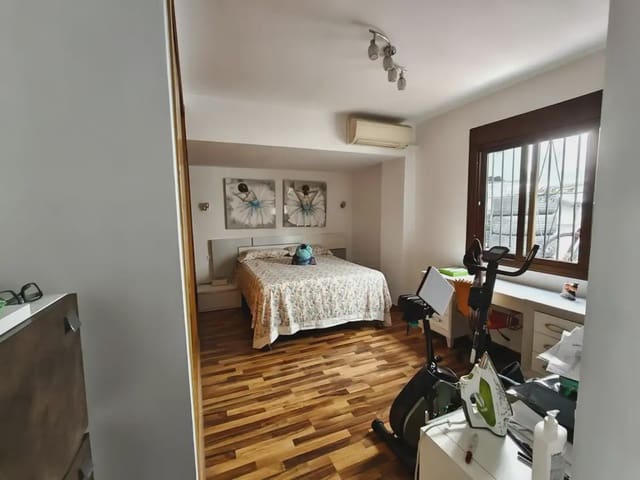 4 makuuhuone Huoneisto myytävänä paikassa Riviera del Sol, Mijas mukana uima-altaan 
autotalli - 385 000 € (Ref: 9848414)