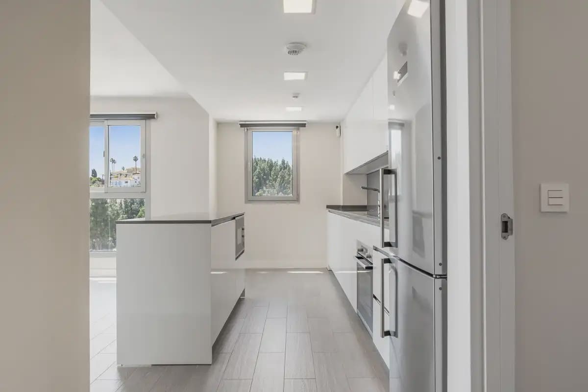 3 sypialnia Apartament na sprzedaż w Mijas z basenem garażem - 580 000 € (Ref: 9855842)