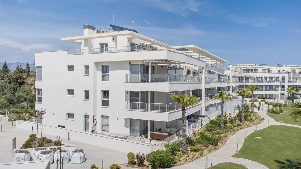 3 sypialnia Apartament na sprzedaż w Mijas z basenem garażem - 580 000 € (Ref: 9855842)