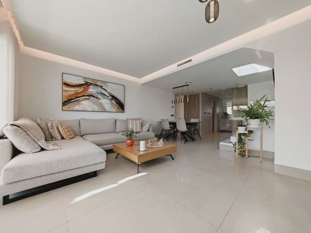 3 makuuhuone Kattohuoneisto myytävänä paikassa La Cala Golf - Lagar Martell, Mijas mukana uima-altaan 
autotalli - 725 000 € (Ref: 9855843)