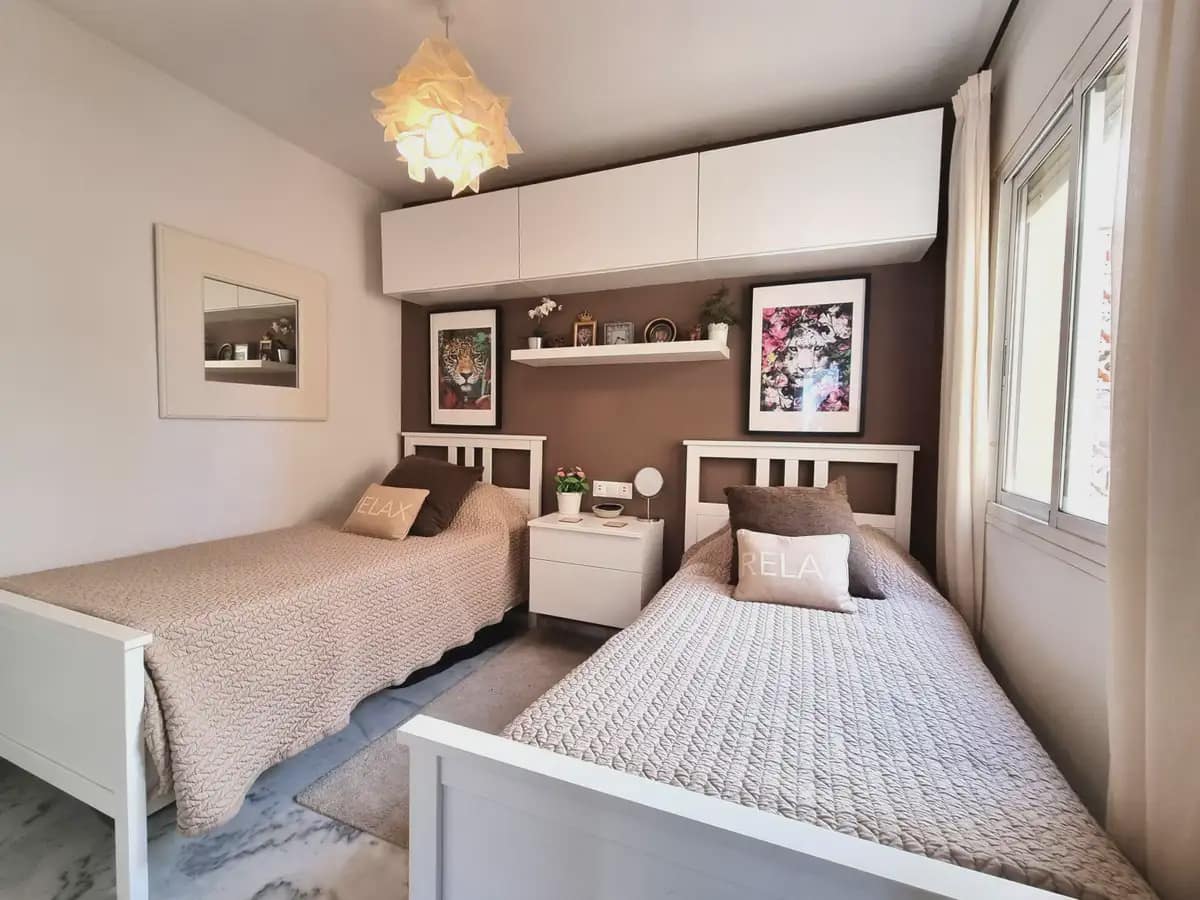 2 soverom Penthouse til salgs i Marbella med garasje - € 359 000 (Ref: 9855844)