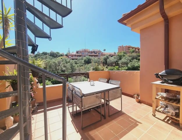 2 soverom Penthouse til salgs i La Reserva, Marbella med garasje - € 359 000 (Ref: 9855844)
