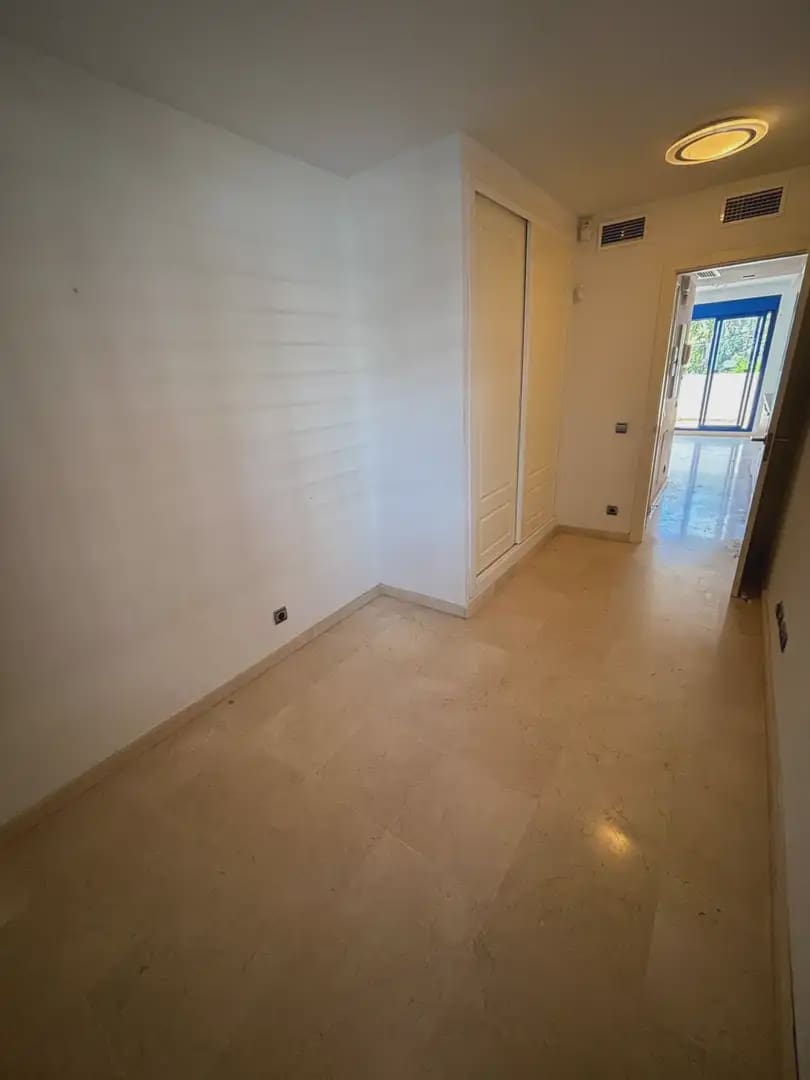 1 sypialnia Penthouse na sprzedaż w Benalmadena z basenem garażem - 279 000 € (Ref: 9857779)