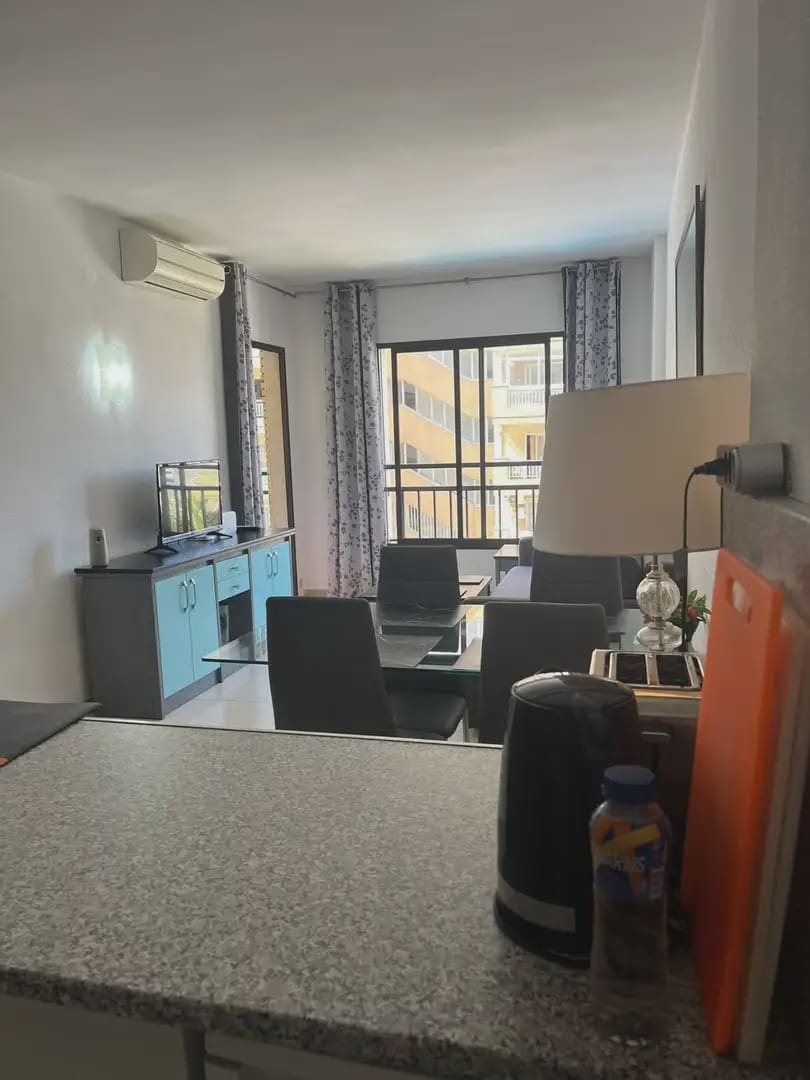 1 sypialnia Apartament przy plaży na sprzedaż w Fuengirola z basenem - 349 000 € (Ref: 9861234)