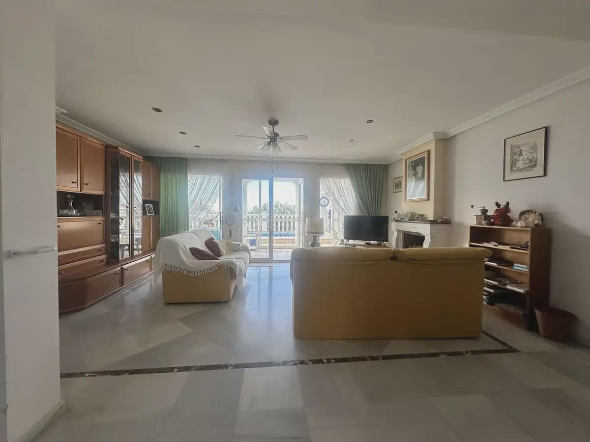 3 sypialnia Willa na sprzedaż w Mijas z basenem garażem - 650 000 € (Ref: 9862078)