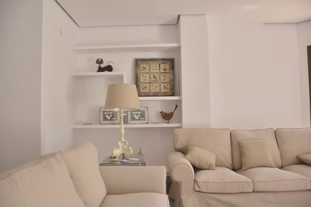 3 soveværelse Lejlighed til salg i Elviria, Marbella med swimmingpool - € 625.000 (Ref: 9862079)