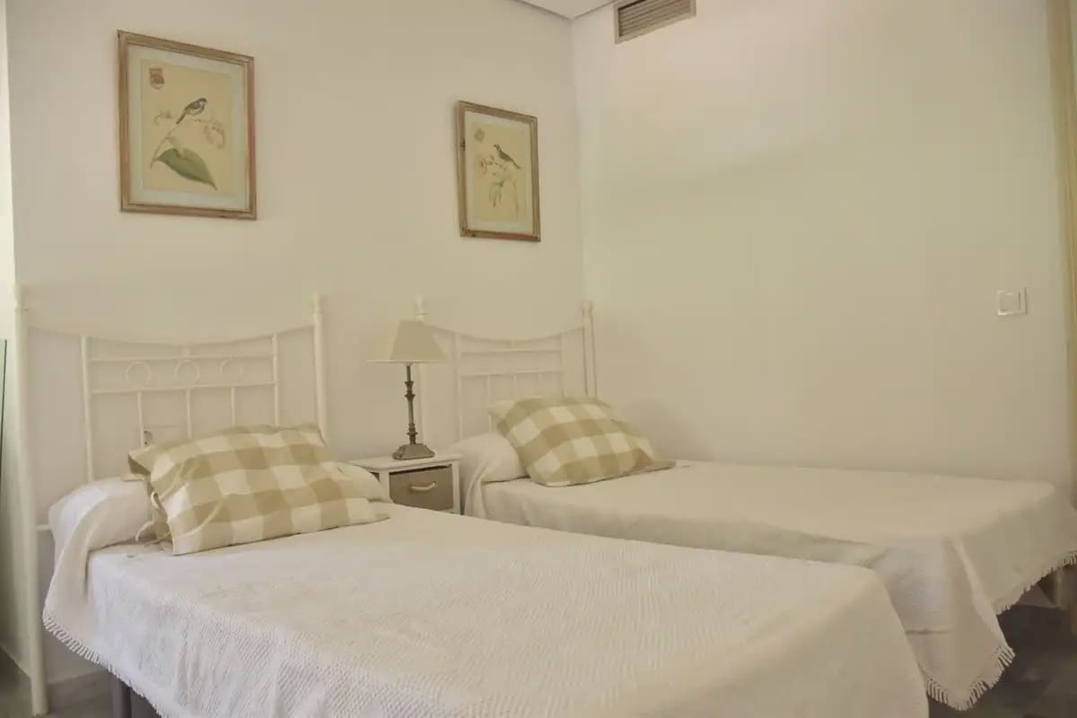 3 slaapkamer Appartement te koop in Marbella met zwembad - € 625.000 (Ref: 9862079)
