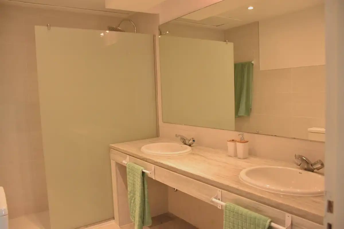 3 slaapkamer Appartement te koop in Marbella met zwembad - € 625.000 (Ref: 9862079)