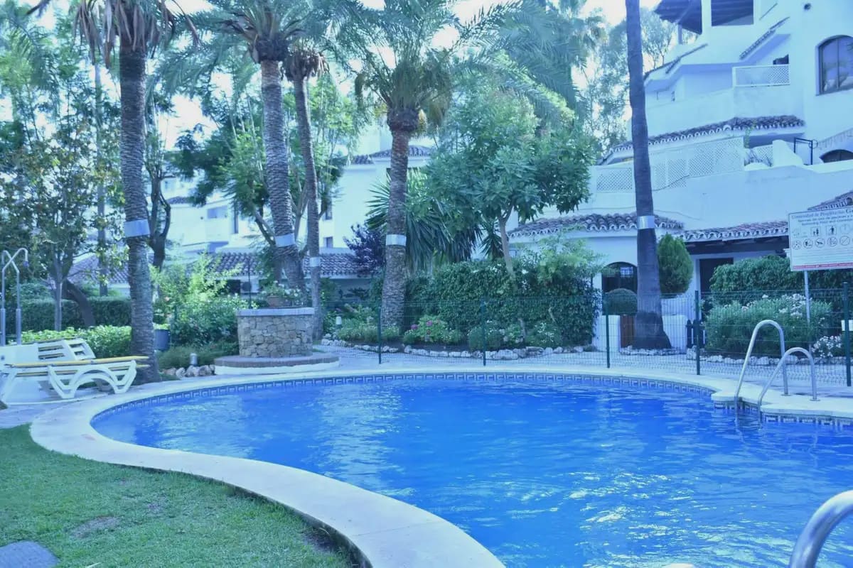 3 slaapkamer Appartement te koop in Marbella met zwembad - € 625.000 (Ref: 9862079)