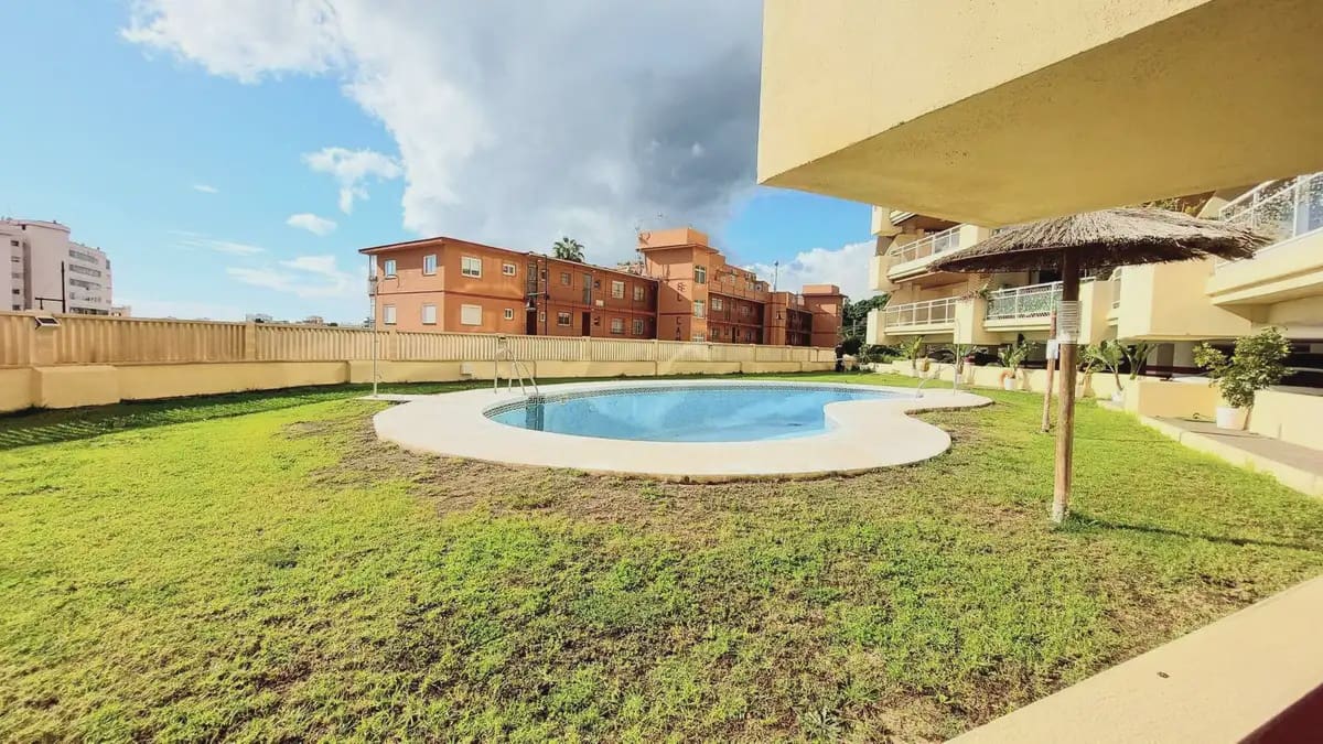 1 camera da letto Appartamento sulla Spiaggia in vendita in Fuengirola con piscina - 310.000 € (Rif: 9865414)
