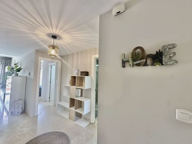 2 chambre Appartement à vendre à Riviera del Sol, Mijas avec piscine garage - 299 000 € (Ref: 9865416)