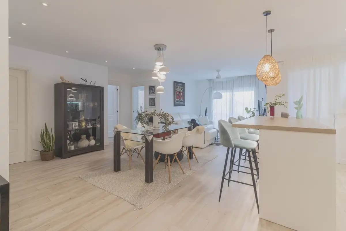 3 bedroom Apartment for sale in Benalmadena with pool garage - € 455,000 (Ref: 9867232)