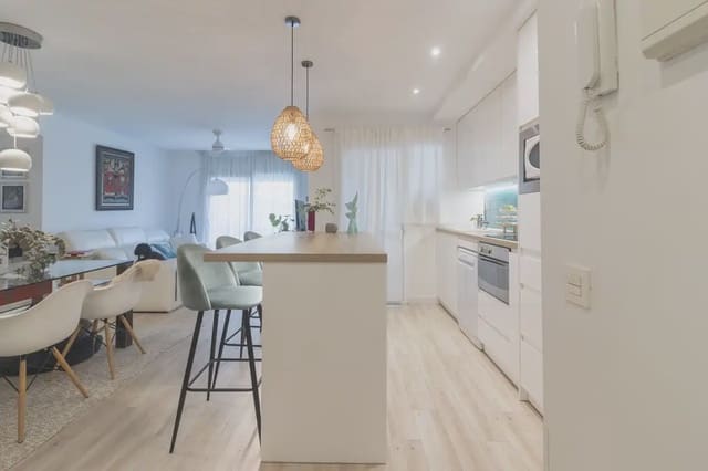 3 chambre Appartement à vendre à Arroyo de la Miel, Benalmádena avec piscine garage - 455 000 € (Ref: 9867232)