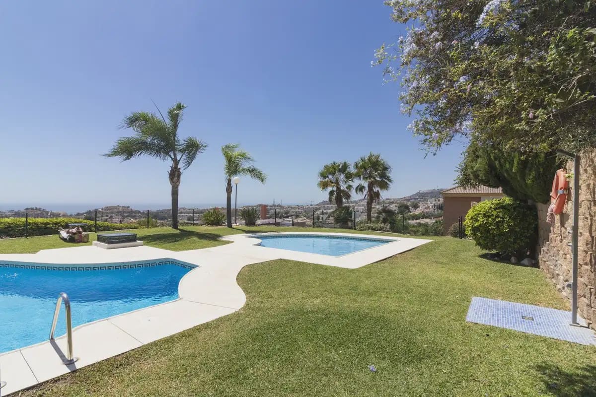 3 bedroom Apartment for sale in Benalmadena with pool garage - € 455,000 (Ref: 9867232)