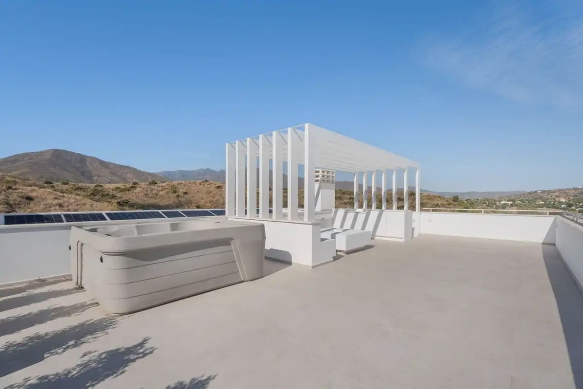 Chalet de 4 habitaciones en Mijas en venta con piscina garaje - 3.295.000 € (Ref: 9873742)