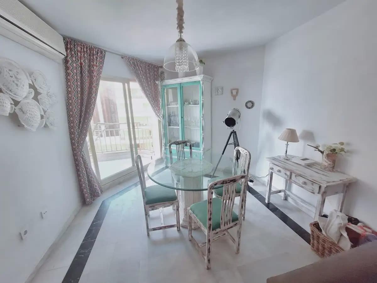 2 slaapkamer Strandappartement te koop in Fuengirola - € 593.000 (Ref: 9873744)