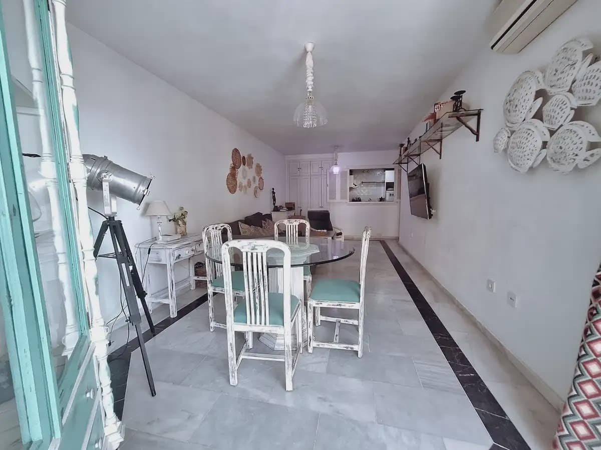 2 slaapkamer Strandappartement te koop in Fuengirola - € 593.000 (Ref: 9873744)