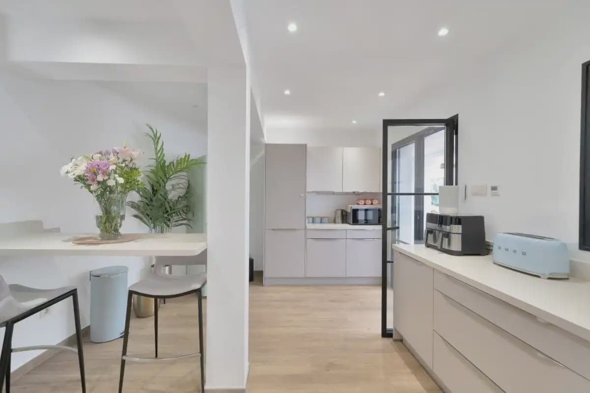 6 sypialnia Willa na sprzedaż w Marbella z basenem garażem - 3 500 000 € (Ref: 9873746)