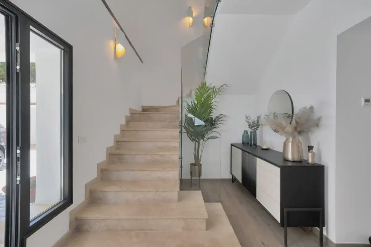 6 sypialnia Willa na sprzedaż w Marbella z basenem garażem - 3 500 000 € (Ref: 9873746)