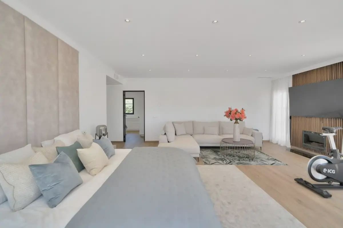 6 sypialnia Willa na sprzedaż w Marbella z basenem garażem - 3 500 000 € (Ref: 9873746)