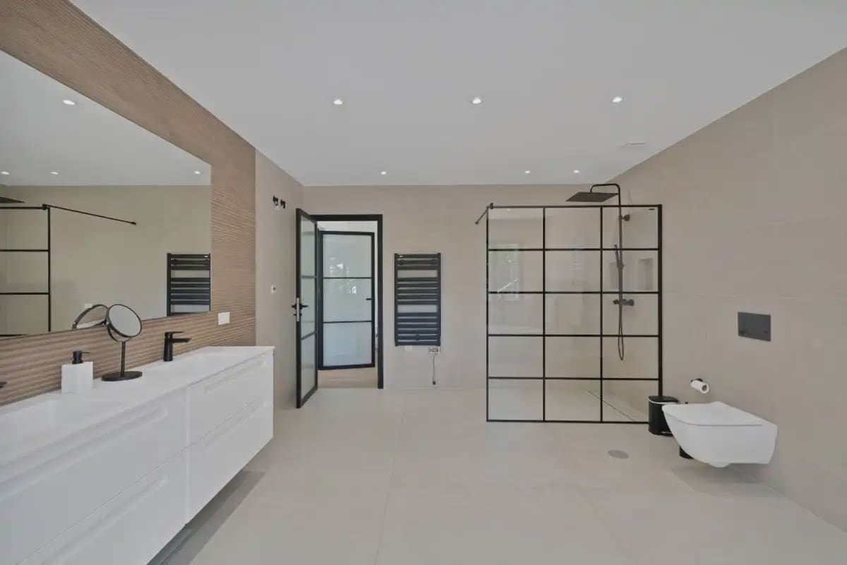 6 sypialnia Willa na sprzedaż w Marbella z basenem garażem - 3 500 000 € (Ref: 9873746)