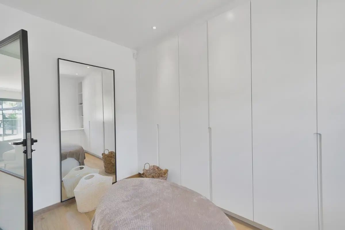 6 sypialnia Willa na sprzedaż w Marbella z basenem garażem - 3 500 000 € (Ref: 9873746)