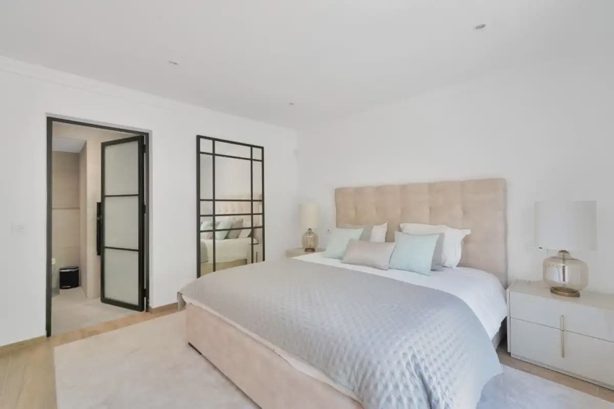 6 sypialnia Willa na sprzedaż w Marbella z basenem garażem - 3 500 000 € (Ref: 9873746)