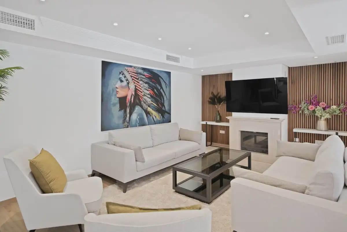 6 sypialnia Willa na sprzedaż w Marbella z basenem garażem - 3 500 000 € (Ref: 9873746)